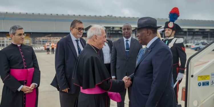 Vatican : le président Ouattara prie pour la paix retrouvée en Côte d’Ivoire