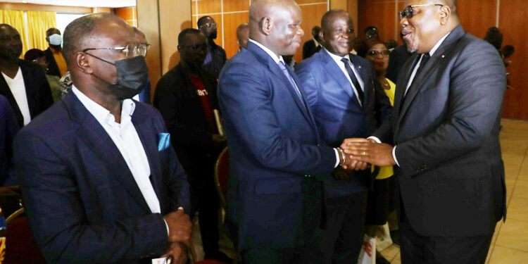 Les photos des échanges de la Cei avec les partis politiques en prélude de la révision de la liste électorale qui aura lieu du 10 au 26 novembre 2022.