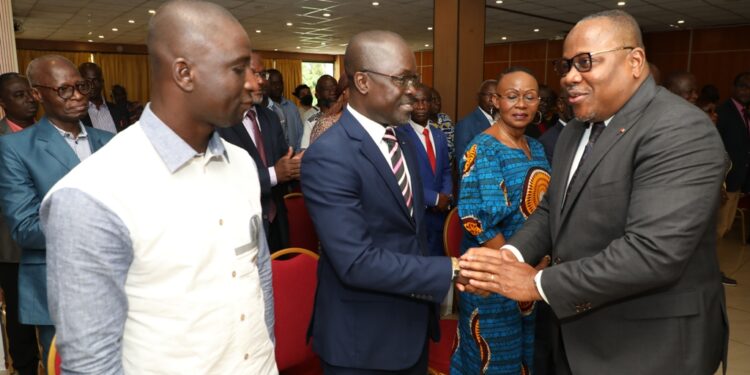 Les photos des échanges de la Cei avec les partis politiques en prélude de la révision de la liste électorale qui aura lieu du 10 au 26 novembre 2022.