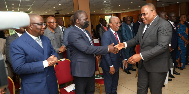 Les photos des échanges de la Cei avec les partis politiques en prélude de la révision de la liste électorale qui aura lieu du 10 au 26 novembre 2022.