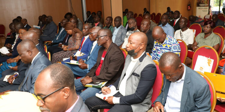 Les photos des échanges de la Cei avec les partis politiques en prélude de la révision de la liste électorale qui aura lieu du 10 au 26 novembre 2022.