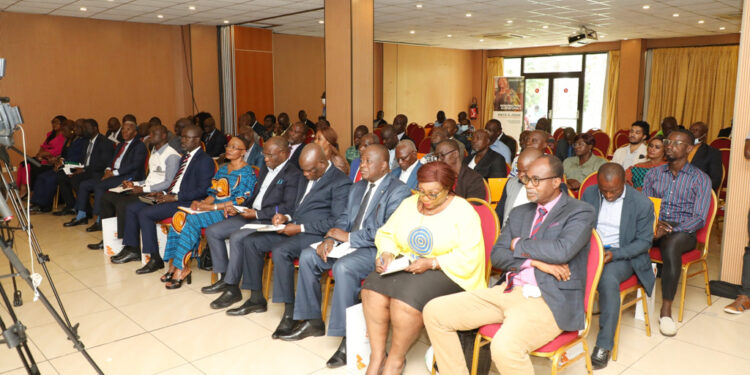 Les photos des échanges de la Cei avec les partis politiques en prélude de la révision de la liste électorale qui aura lieu du 10 au 26 novembre 2022.