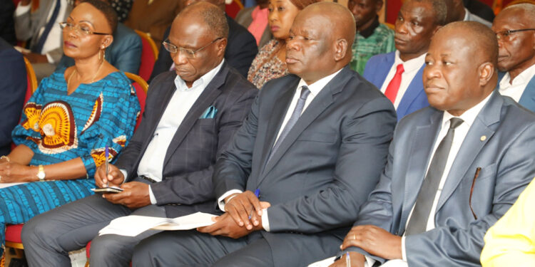 Les photos des échanges de la Cei avec les partis politiques en prélude de la révision de la liste électorale qui aura lieu du 10 au 26 novembre 2022.