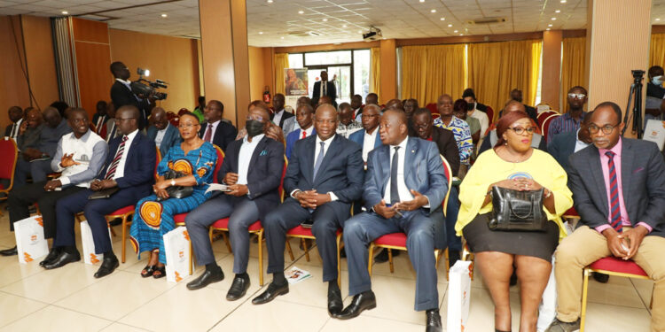 Les photos des échanges de la Cei avec les partis politiques en prélude de la révision de la liste électorale qui aura lieu du 10 au 26 novembre 2022.