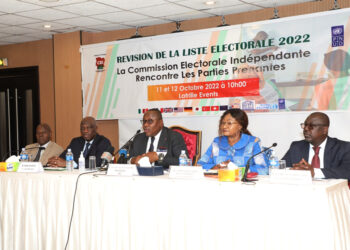 Les photos des échanges de la Cei avec les partis politiques en prélude de la révision de la liste électorale qui aura lieu du 10 au 26 novembre 2022.