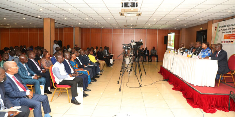 Les photos des échanges de la Cei avec les partis politiques en prélude de la révision de la liste électorale qui aura lieu du 10 au 26 novembre 2022.