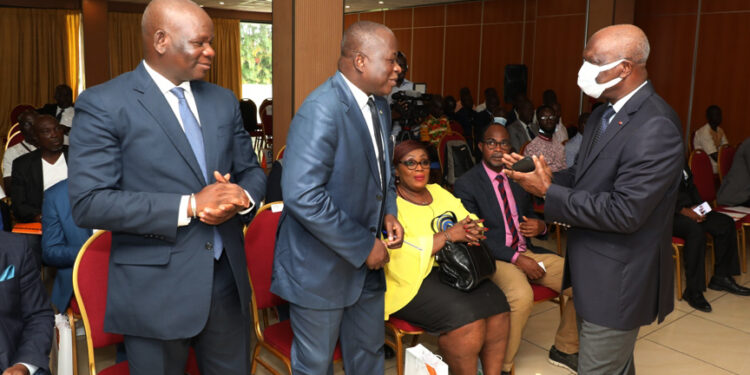 Les photos des échanges de la Cei avec les partis politiques en prélude de la révision de la liste électorale qui aura lieu du 10 au 26 novembre 2022.