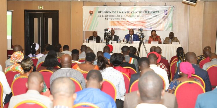 Les échanges d’information entre la CEI, les médias et les organisations de la société civile en prélude à la révision de la liste électorale 2022.