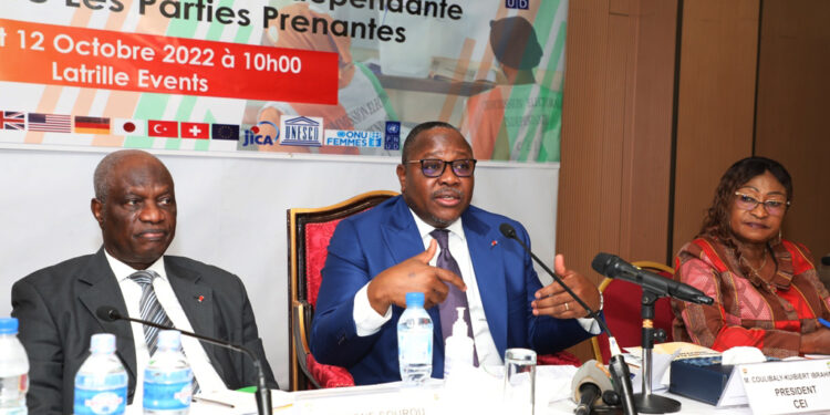 Les échanges d’information entre la CEI, les médias et les organisations de la société civile en prélude à la révision de la liste électorale 2022.