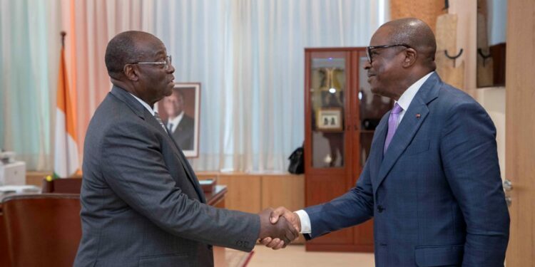 les photos de l’entretien du VP Tiémoko Meyliet KONE, avec le Président du FIDA, Alvaro Lario, ce mardi 18 Octobre 2022, au Palais présidentiel à Abidjan