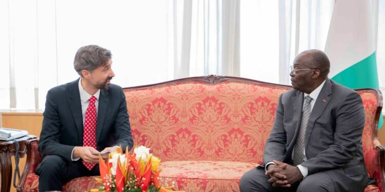 les photos de l’entretien du VP Tiémoko Meyliet KONE, avec le Président du FIDA, Alvaro Lario, ce mardi 18 Octobre 2022, au Palais présidentiel à Abidjan