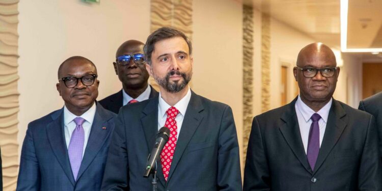 les photos de l’entretien du VP Tiémoko Meyliet KONE, avec le Président du FIDA, Alvaro Lario, ce mardi 18 Octobre 2022, au Palais présidentiel à Abidjan