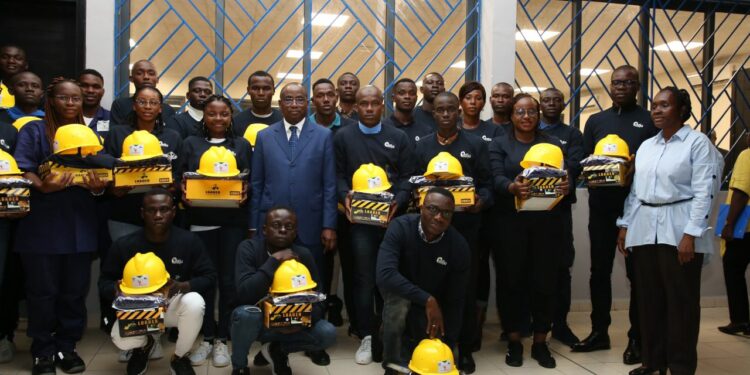 Départ de 35 Topographes & Machinistes ivoiriens à Egletons (France): Les dernières consignes du Ministre N’Guessan KOFFI