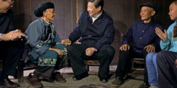Portrait : Xi Jinping, du Plateau de Loess à la tête du PCC