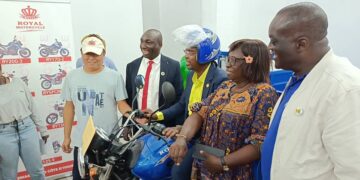 MUPEMENET-CI/Projet «un Mutualiste, une Moto»: Les premiers souscripteurs ont reçu leurs engins