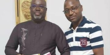 Dédicace de livre/ « Monologue »: Le poète Lacina Coulibaly signe son deuxième recueil de poèmes 