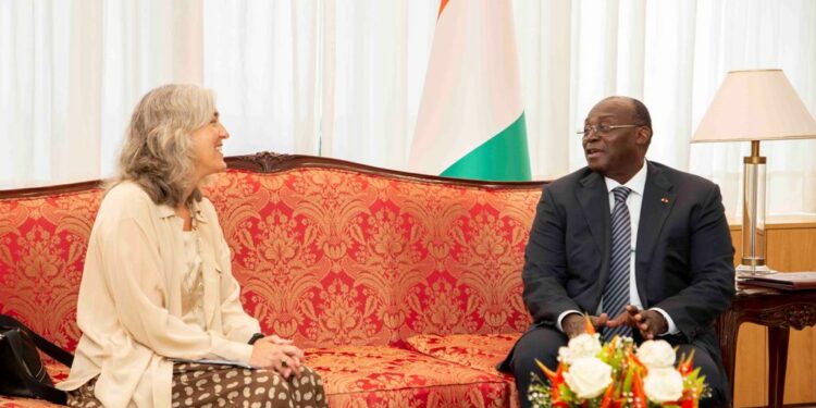 Les images de l’entretien du VPR Tiémoko Meyliet KONE, avec l’Ambassadeur de l’Union Européenne en Côte d’Ivoire, Francesca DI MAURO, le 5/10/2022, au Palais Présidentielle à Abidjan