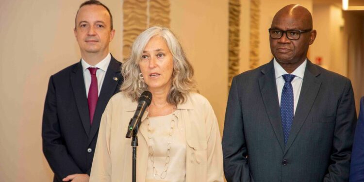 Les images de l’entretien du VPR Tiémoko Meyliet KONE, avec l’Ambassadeur de l’Union Européenne en Côte d’Ivoire, Francesca DI MAURO, le 5/10/2022, au Palais Présidentielle à Abidjan