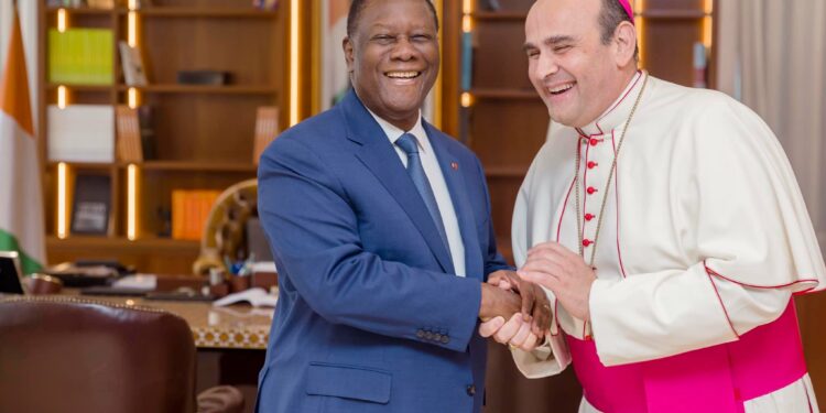 Côte d’Ivoire : Affecté au Liban, le Nonce Apostolique fait ses adieux à Ouattara avant son départ