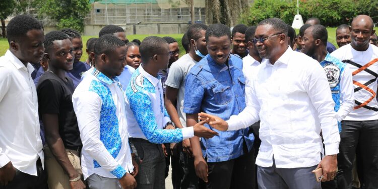 Invité par le Syness, Gnagna Zadi souhaite voir les Universités ivoiriennes retrouver leur lustre d’antan