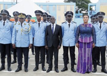 École de police d&rsquo;Abidjan : 1 451 élèves sous-officiers reçoivent leurs épaulettes