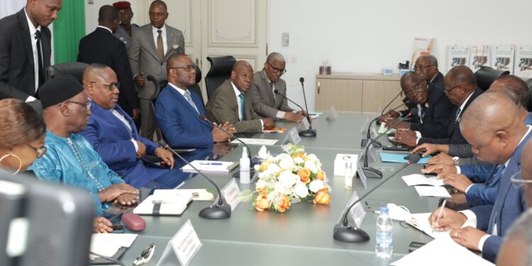 Les photos de l’audience du président de la CEI accordé a une délégation du PPA-CI à son siège à Abidjan II-Plateau.