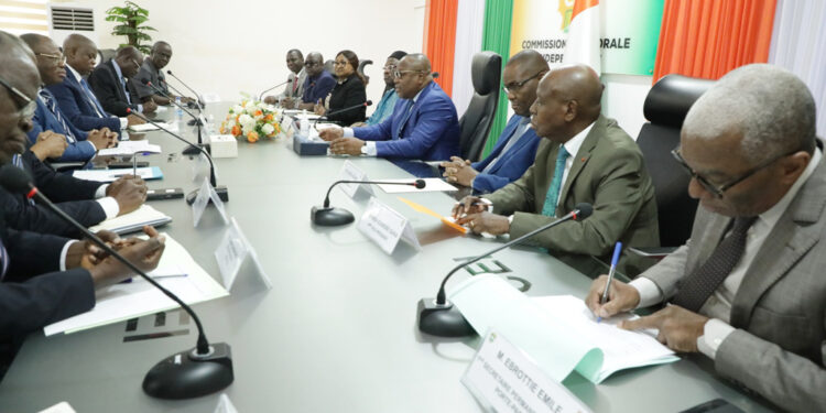 Les photos de l’audience du président de la CEI accordé a une délégation du PPA-CI à son siège à Abidjan II-Plateau.