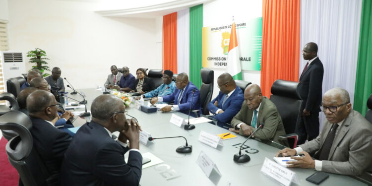 Les photos de l’audience du président de la CEI accordé a une délégation du PPA-CI à son siège à Abidjan II-Plateau.