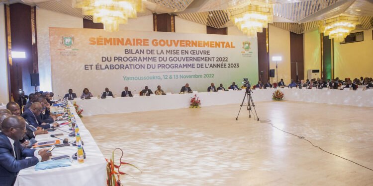 Séminaire gouvernemental: « Les progrès tangibles réalisés en 2022 seront renforcés en 2023 », indique le communiqué final
