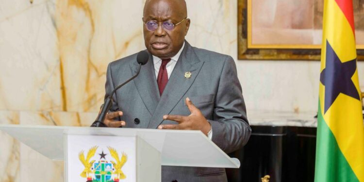 Le Président Alassane Ouattara, a échangé avec son homologue ghanéen, Nana Addo Dankwa AKUFO-ADDO, le mercredi 2 novembre 2022, au Palais Présidenciel à Abidjan, en images.