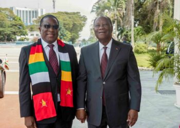 Le Président Alassane Ouattara, a échangé avec le Président du Zimbabwe, Emmerson Mnangagwa, et la V-P du Libéria, Mme Jewel Taylor,  le 3 novembre 2022, à Abidjan