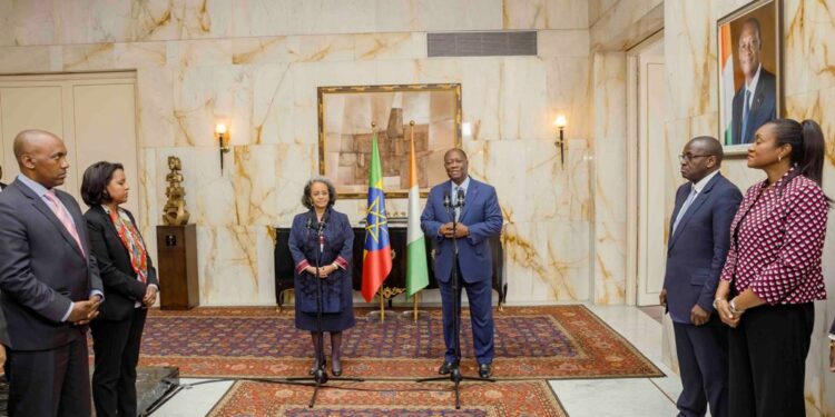 Les photos de l’entretien du Président Alassane Ouattara, avec son homologue éthiopienne, Sahle-Work Zewde, le mercredi 02/11/2022, au Palais présidentiel à Abidjan
