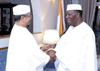 Le Président Alassane Ouattara, s&rsquo;est entretenu avec le ministre des affaires étrangères du Tchad, M. Mahamat Saleh Annadif, le mardi 01/11/2022, à sa résidence à Cocody-Abidjan.