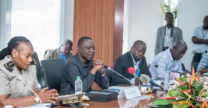 Travaux de construction de la nouvelle aérogare de San-Pedro : Le ministre Amadou Koné satisfait