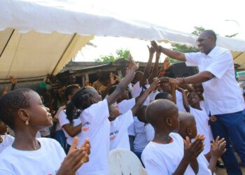 Yamoussoukro/Souleymane Diarrassouba inaugure la cantine du Groupe Scolaire Energie