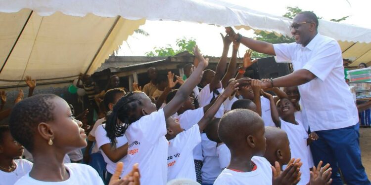 Yamoussoukro/Souleymane Diarrassouba inaugure la cantine du Groupe Scolaire Energie