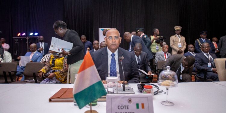 Lutte contre le terrorisme : le Premier Ministre Patrick Achi prend part au Sommet des Chefs d’Etat à Accra