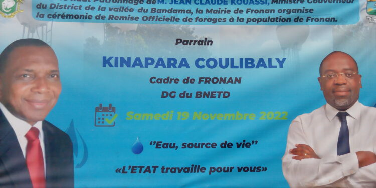 Fronan/ Kinapara Coulibaly offre des pompes hydrauliques aux populations