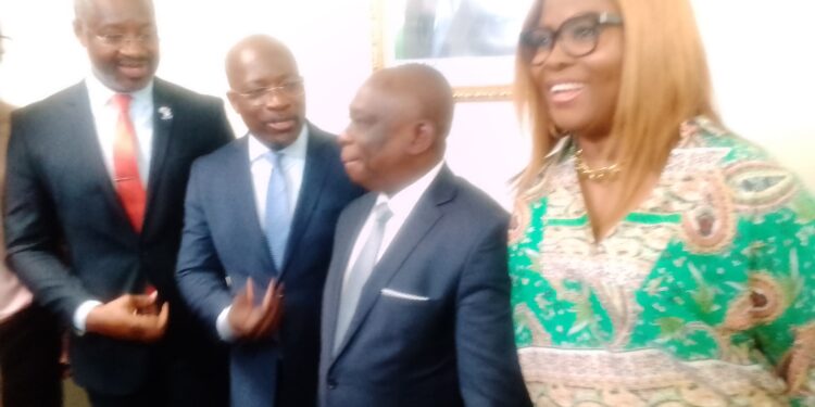 Civ/Reçu par le ministre de la réconciliation, Blé Goudé se met « à la disposition de la république »