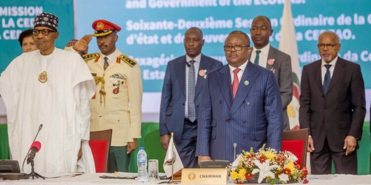 les photos des travaux du 62ème Sommet ordinaire de la CEDEAO, le 4 décembre 2022, à Abuja, au Nigéria