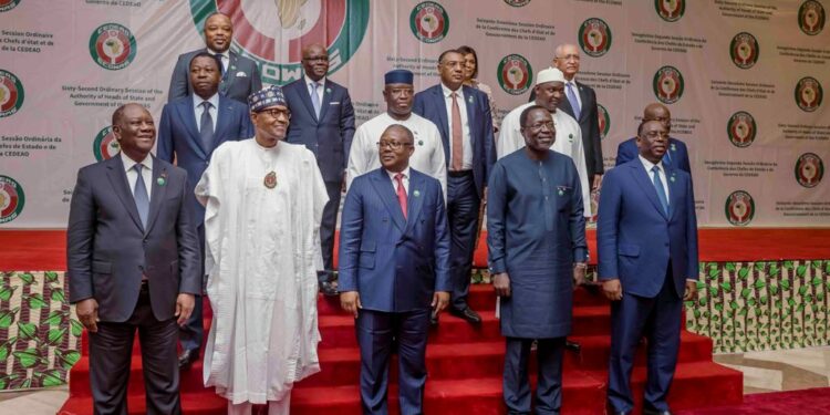 les photos des travaux du 62ème Sommet ordinaire de la CEDEAO, le 4 décembre 2022, à Abuja, au Nigéria