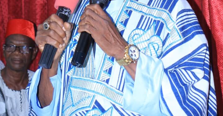 Révision de la Liste Électorale : Les photos de la rencontre du ministre Danho Paulin par ailleurs superviseur Rhdp  avec les forces vives de la commune d’Attecoubé