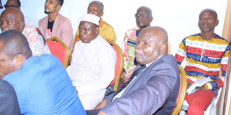 Révision de la Liste Électorale : Les photos de la rencontre du ministre Danho Paulin par ailleurs superviseur Rhdp  avec les forces vives de la commune d’Attecoubé