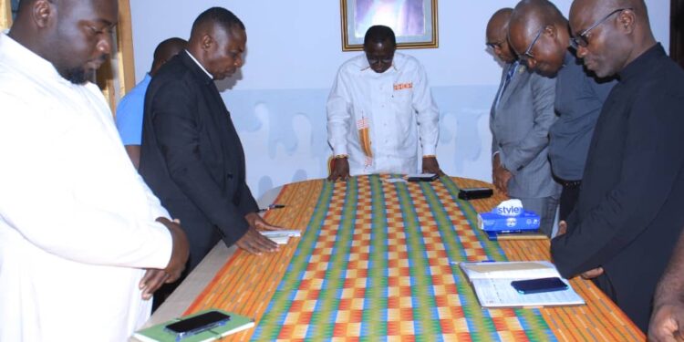 Révision de la Liste Électorale : Les photos de la rencontre du ministre Danho Paulin par ailleurs superviseur Rhdp  avec les forces vives de la commune d’Attecoubé