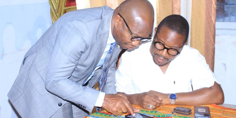 Révision de la Liste Électorale : Les photos de la rencontre du ministre Danho Paulin par ailleurs superviseur Rhdp  avec les forces vives de la commune d’Attecoubé