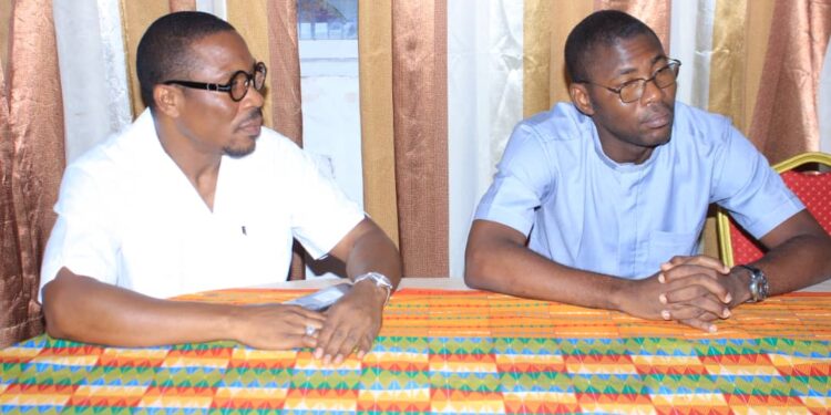 Révision de la Liste Électorale : Les photos de la rencontre du ministre Danho Paulin par ailleurs superviseur Rhdp  avec les forces vives de la commune d’Attecoubé