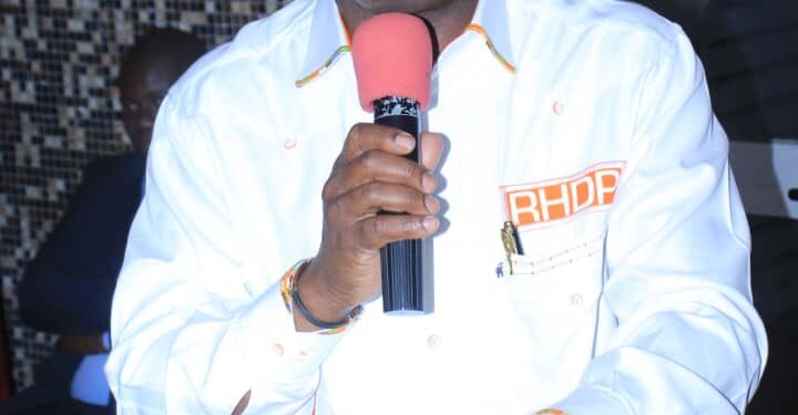 Révision de la Liste Électorale : Les photos de la rencontre du ministre Danho Paulin par ailleurs superviseur Rhdp  avec les forces vives de la commune d’Attecoubé