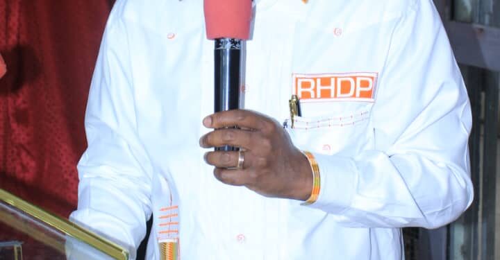 Révision de la Liste Électorale : Les photos de la rencontre du ministre Danho Paulin par ailleurs superviseur Rhdp  avec les forces vives de la commune d’Attecoubé