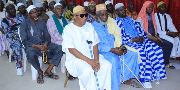 Révision de la Liste Électorale : Les photos de la rencontre du ministre Danho Paulin par ailleurs superviseur Rhdp  avec les forces vives de la commune d’Attecoubé