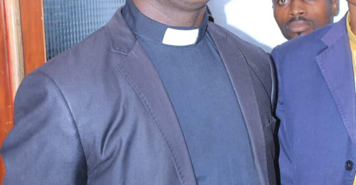 Révision de la Liste Électorale : Les photos de la rencontre du ministre Danho Paulin par ailleurs superviseur Rhdp  avec les forces vives de la commune d’Attecoubé